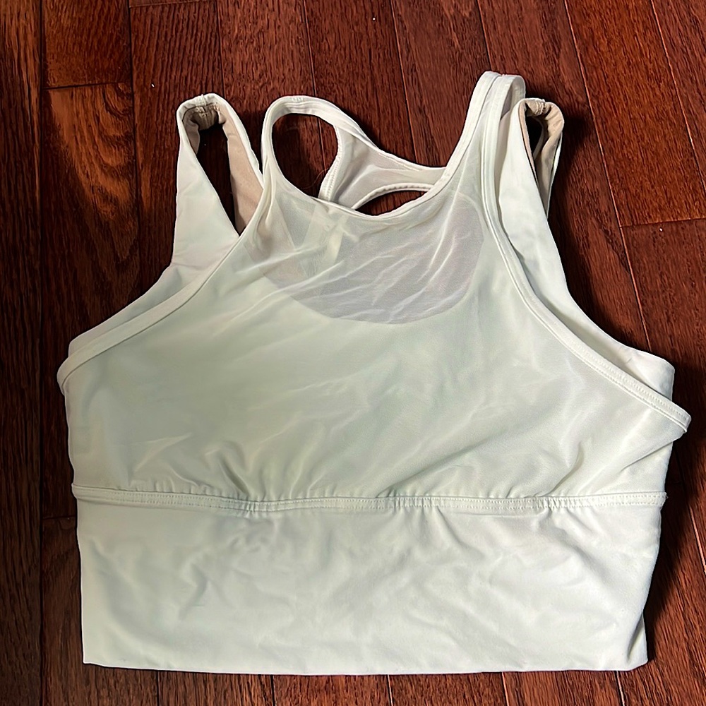Lululemon Size 2 High-Neck Longline Mesh White Sports Bra.